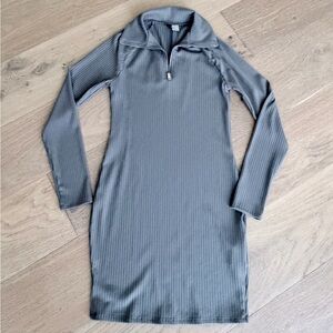 H&M Grey Long-Sleeve Dress